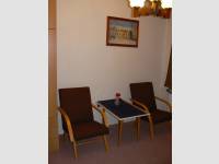 12/ Pokoj 3 - křesla